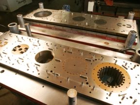 Material Steel dan Prinsip Kerja Mesin Press