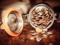 Dasar Hukum dan Bisnis Riil Perbankan Syariah